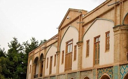 نمای جانبی عمارت مفخم